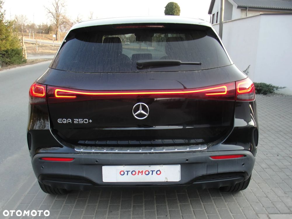 Mercedes-Benz EQA 250 Progressive - 22