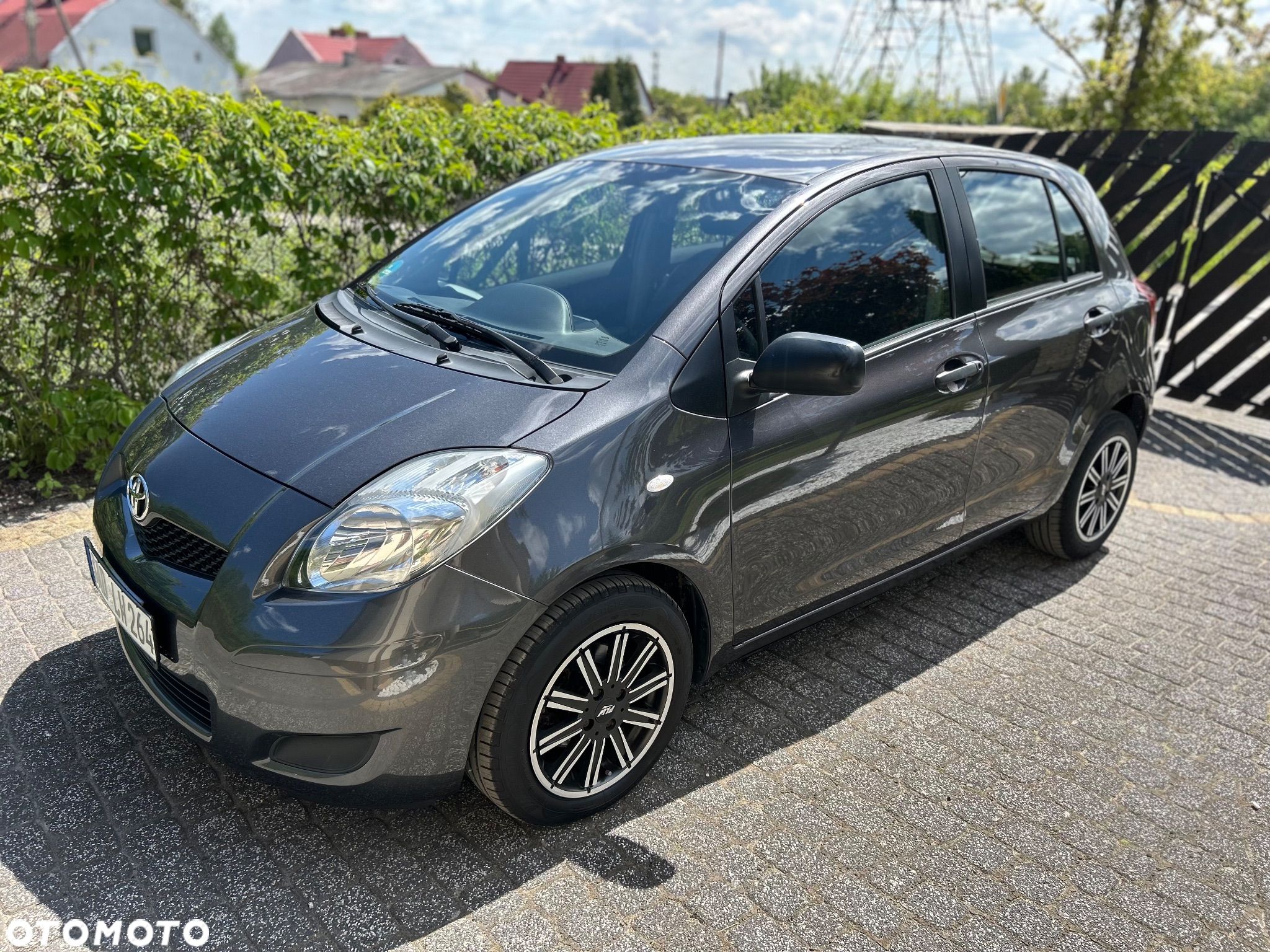 Toyota Yaris 1.33 Luna - 1