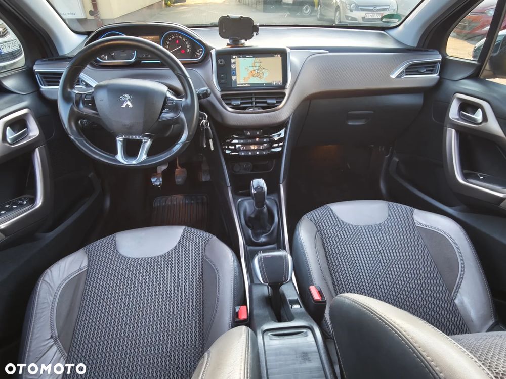 Peugeot 2008 120 VTI Allure - 22