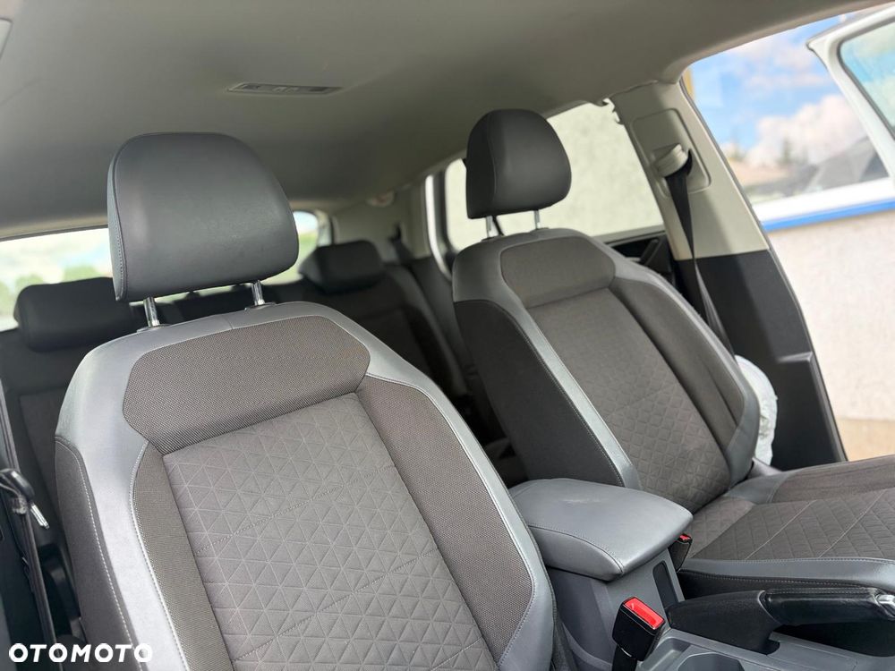 Volkswagen T-Cross - 21