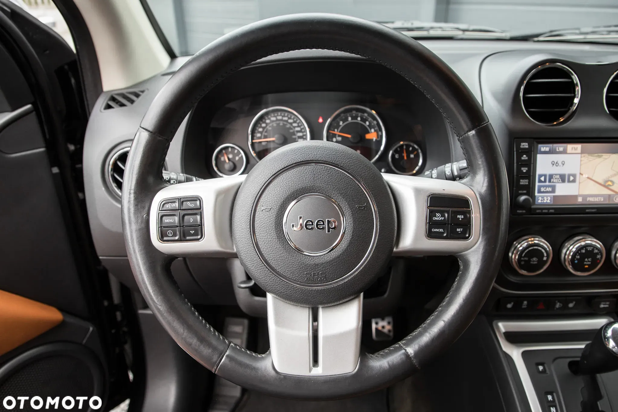 Jeep Compass - 17