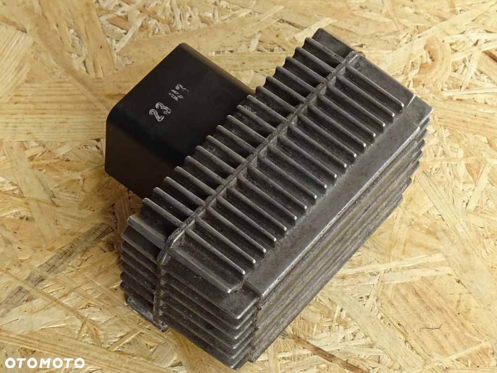 STEROWNIK PRZEKAŹNIK ŚWIEC ŻAROWYCH OPEL SIGNUM VECTRA C ASTRA G H ZAFIRA A B 2,0 2,2 1,7 1,9 CDTI - 9