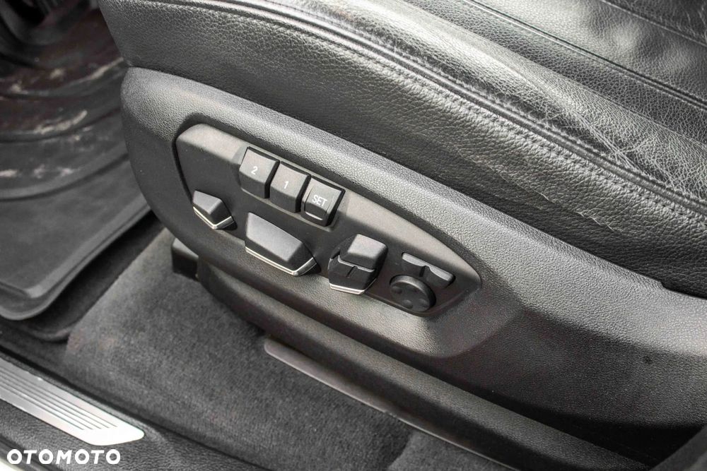 BMW X6 xDrive40d M Sport - 17