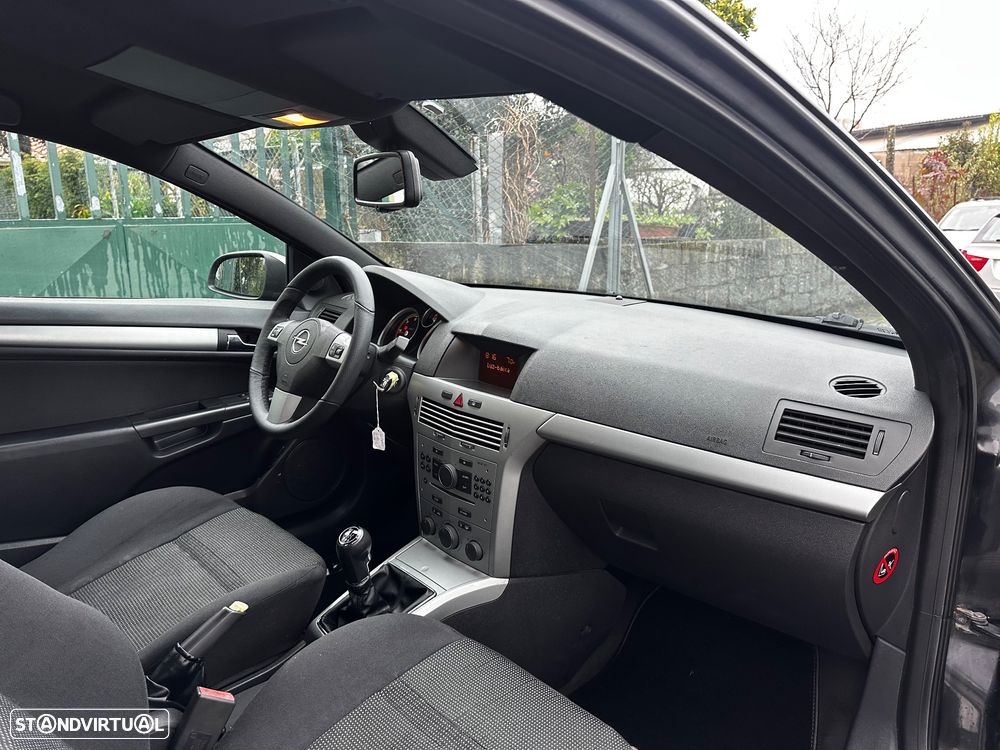 Opel Astra GTC 1.3 CDTI - 12