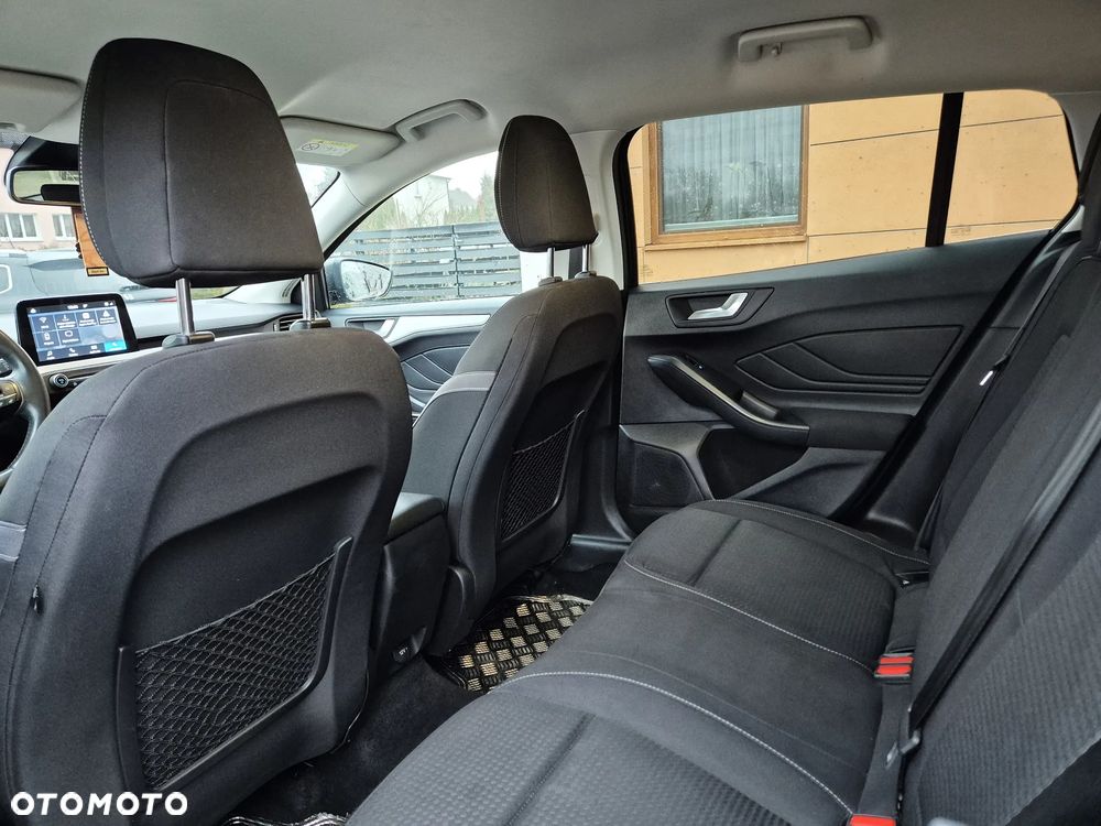 Ford Focus 1.0 EcoBoost Titanium - 19