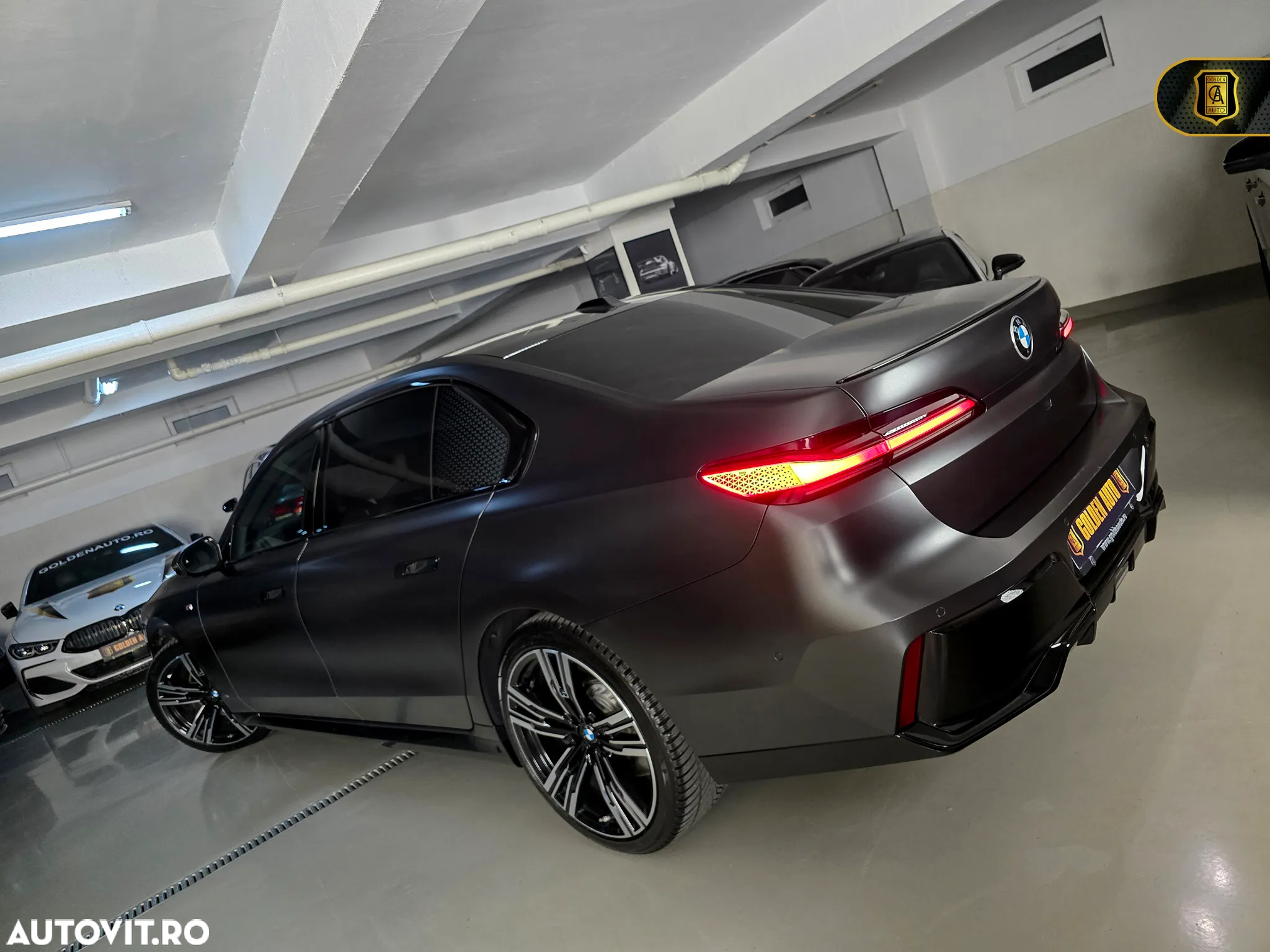 BMW Seria 7 740d xDrive MHEV - 30