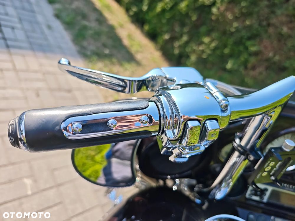 Harley-Davidson Touring Street Glide - 12