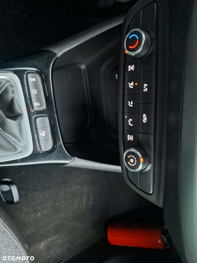 Opel Crossland X - 12