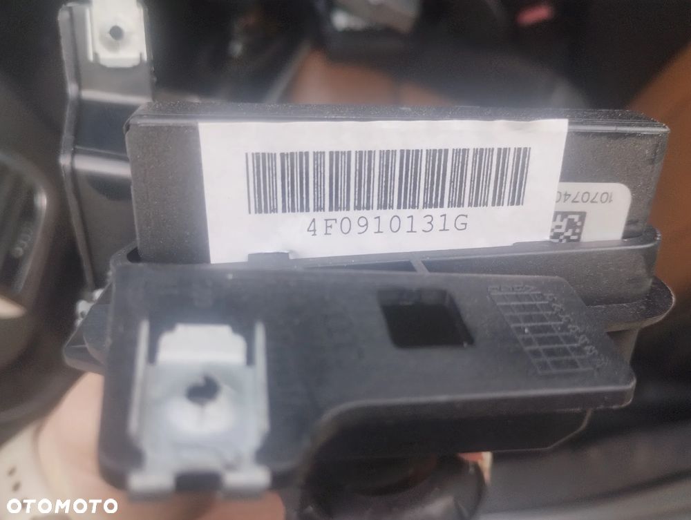 AUDI Q7 4L 05-10 r. 4,2 TDI STACYJKA 4F0910131G KLUCZYK + - 2