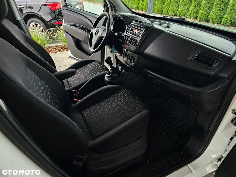 Opel Combo - 21