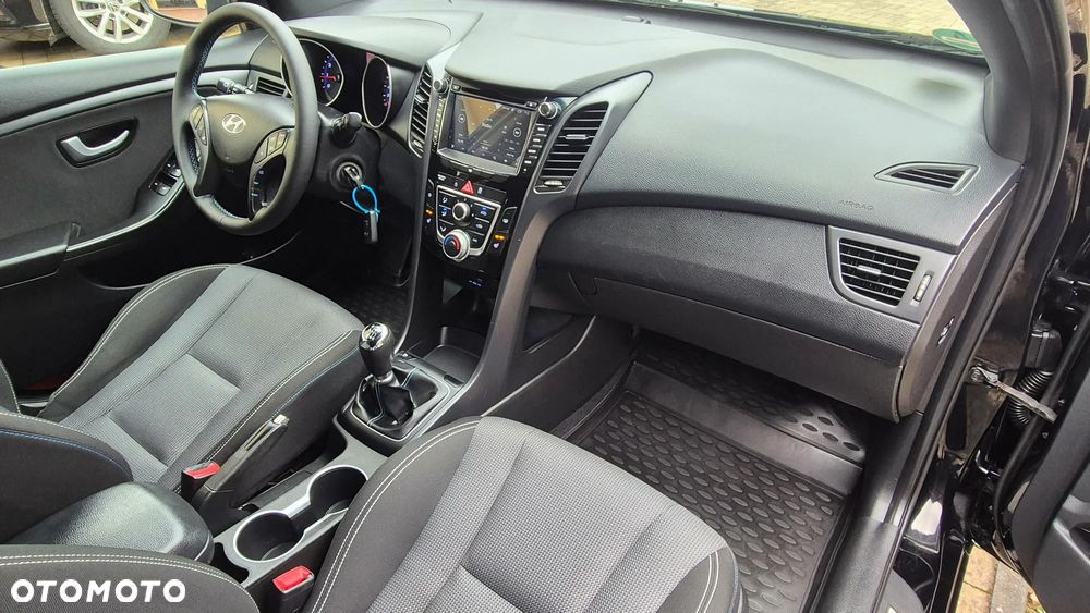 Hyundai i30 1.4 Passion Plus - 25