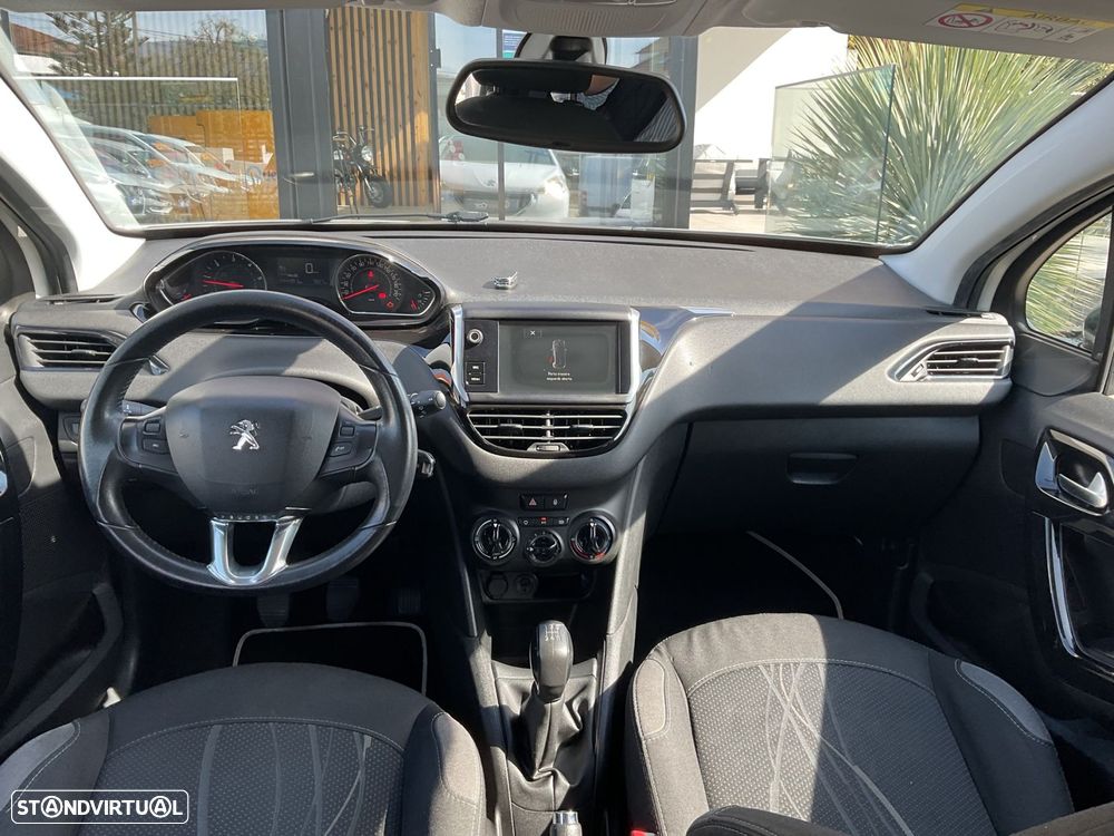 Peugeot 208 1.4 HDi Access - 27