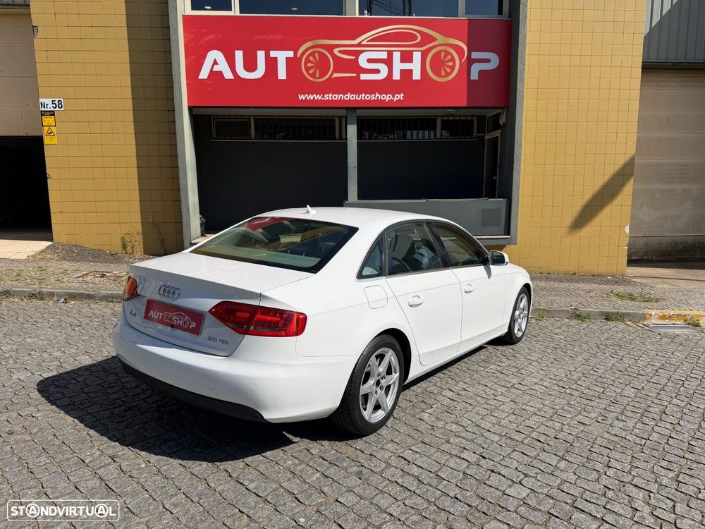 Audi A4 2.0 TDI Advance - 11