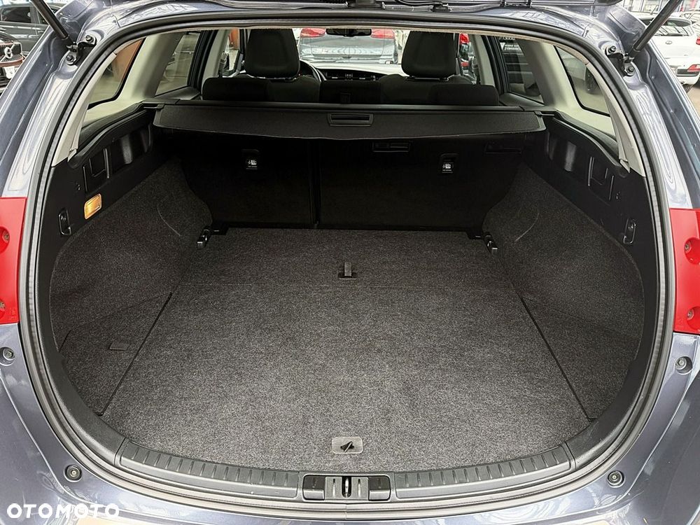 Toyota Auris - 16