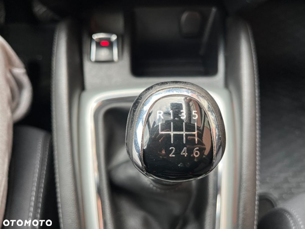 Nissan Qashqai 1.5 dCi Acenta - 19