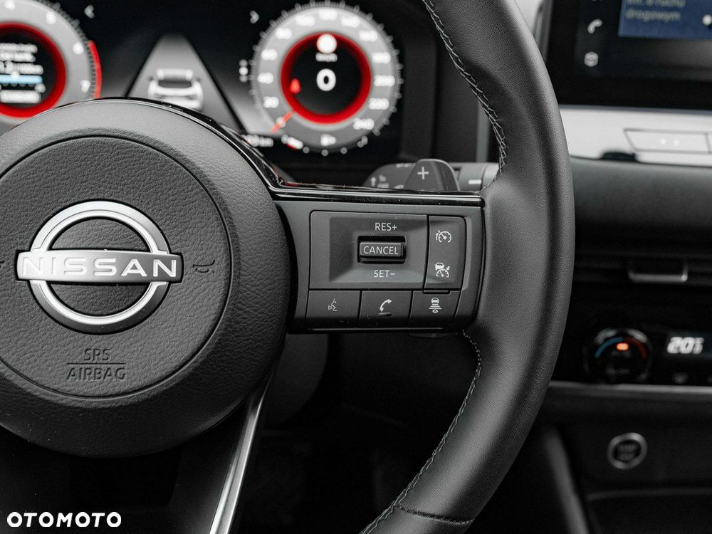 Nissan Qashqai - 17