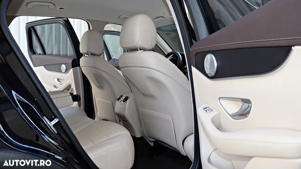 Mercedes-Benz GLC 300 e 4MATIC - 14