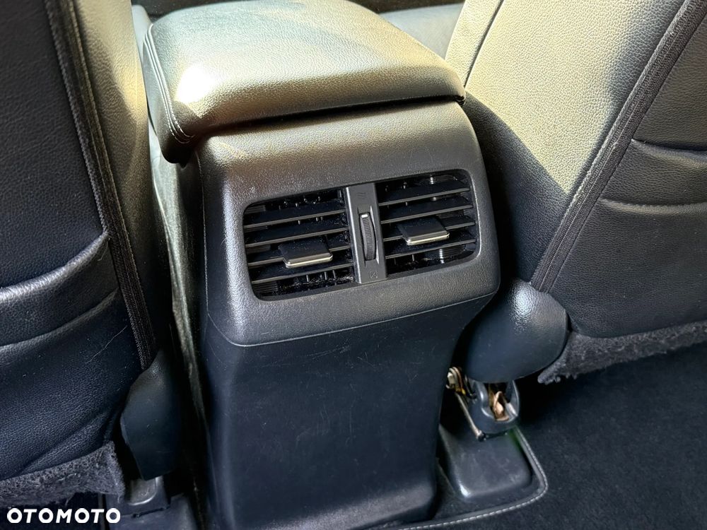 Honda CR-V 2.0i-VTEC 4WD Automatik Executive - 22