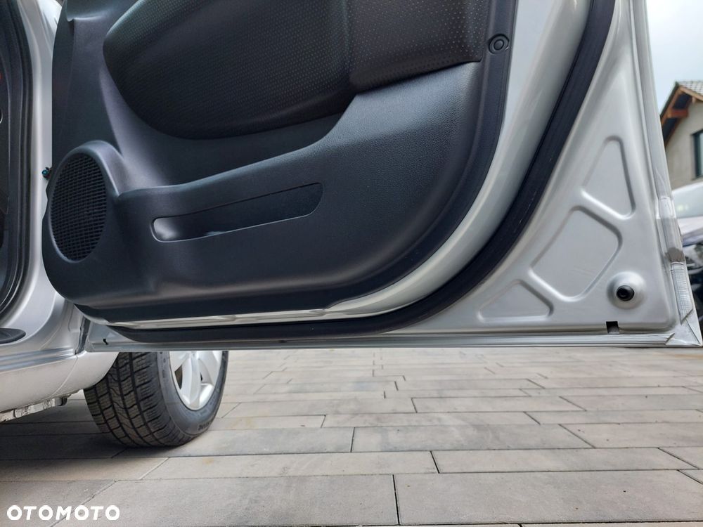 Kia Carens 2.0 CVVT EX - 25