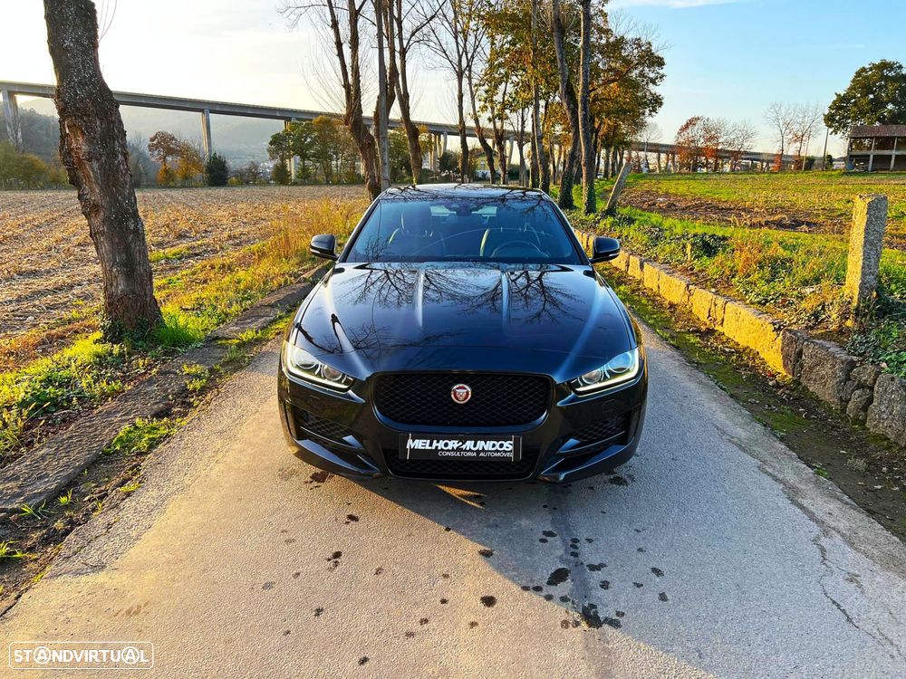 Jaguar XE 2.0 D R-Sport - 11