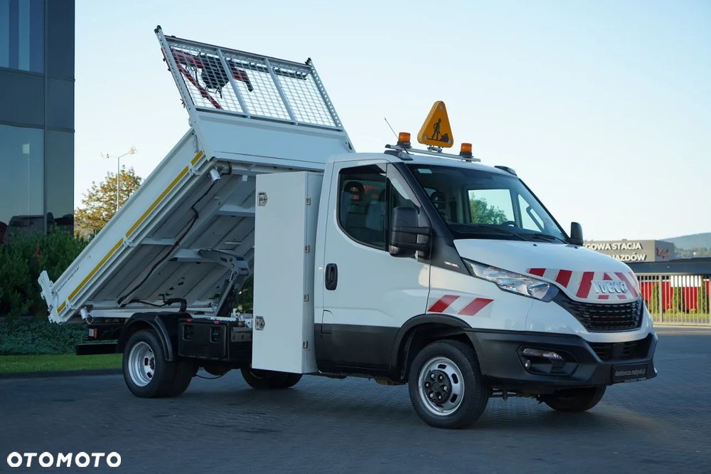 Iveco DAILY 35-160 / WYWROTKA 3 STR. STALOWA / WYCIĄGARKA / BLIŹNIAK / MANUAL /  SPROWADZONY / EURO 6 - 2