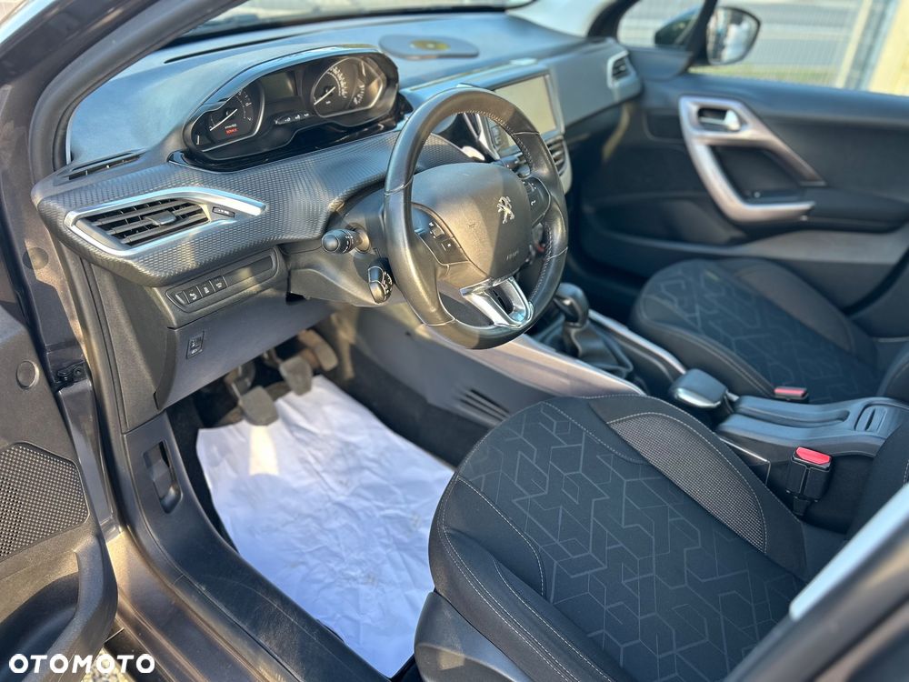 Peugeot 2008 PureTech 110 Style - 8