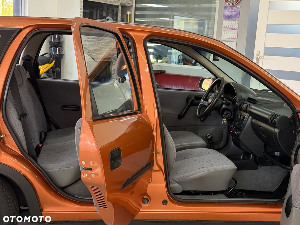 Opel Corsa - 8