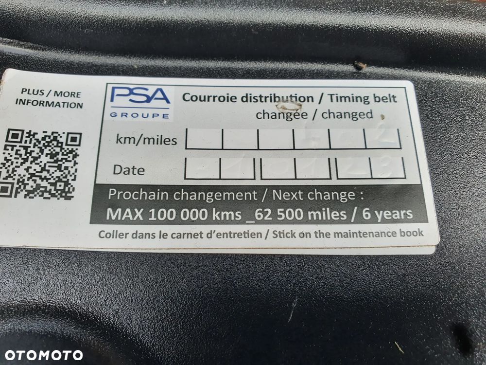 Peugeot 2008 PureTech 110 Stop&Start EAT6 Allure - 27