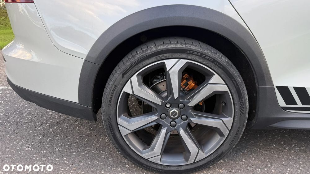 Volvo V60 Cross Country Pro D4 AWD - 25