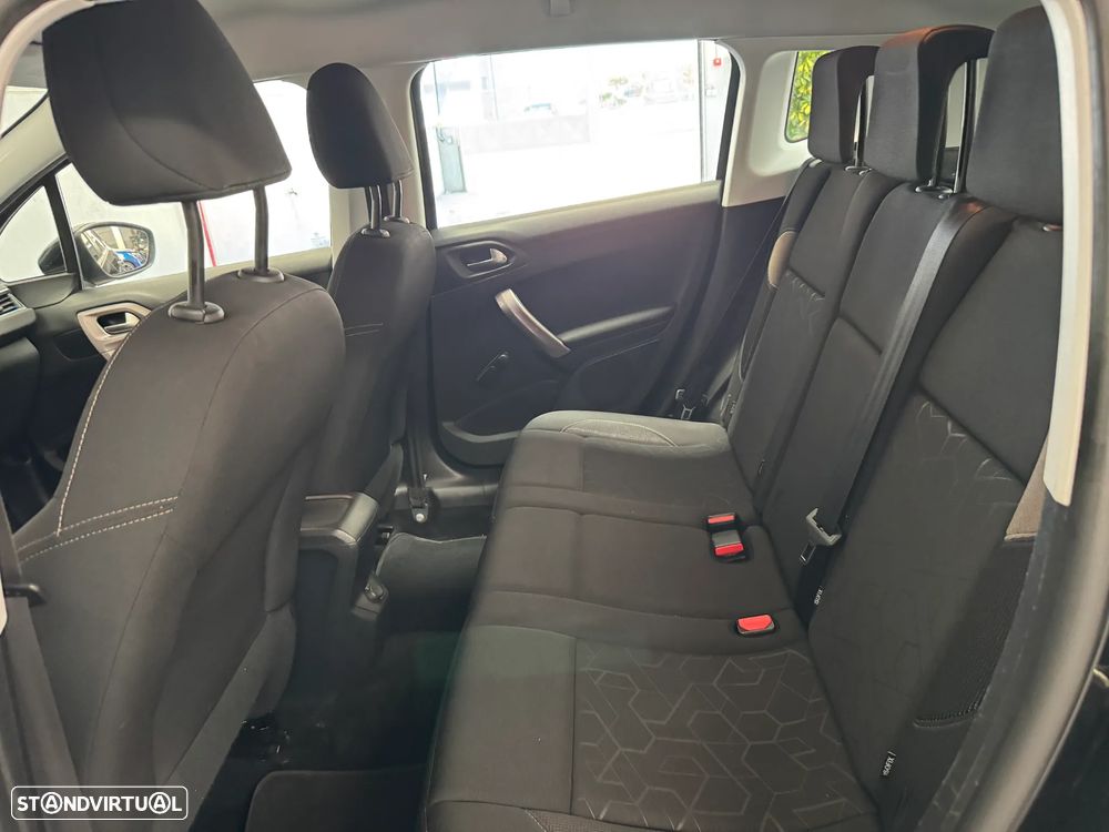 Peugeot 2008 1.4 HDi Access - 24