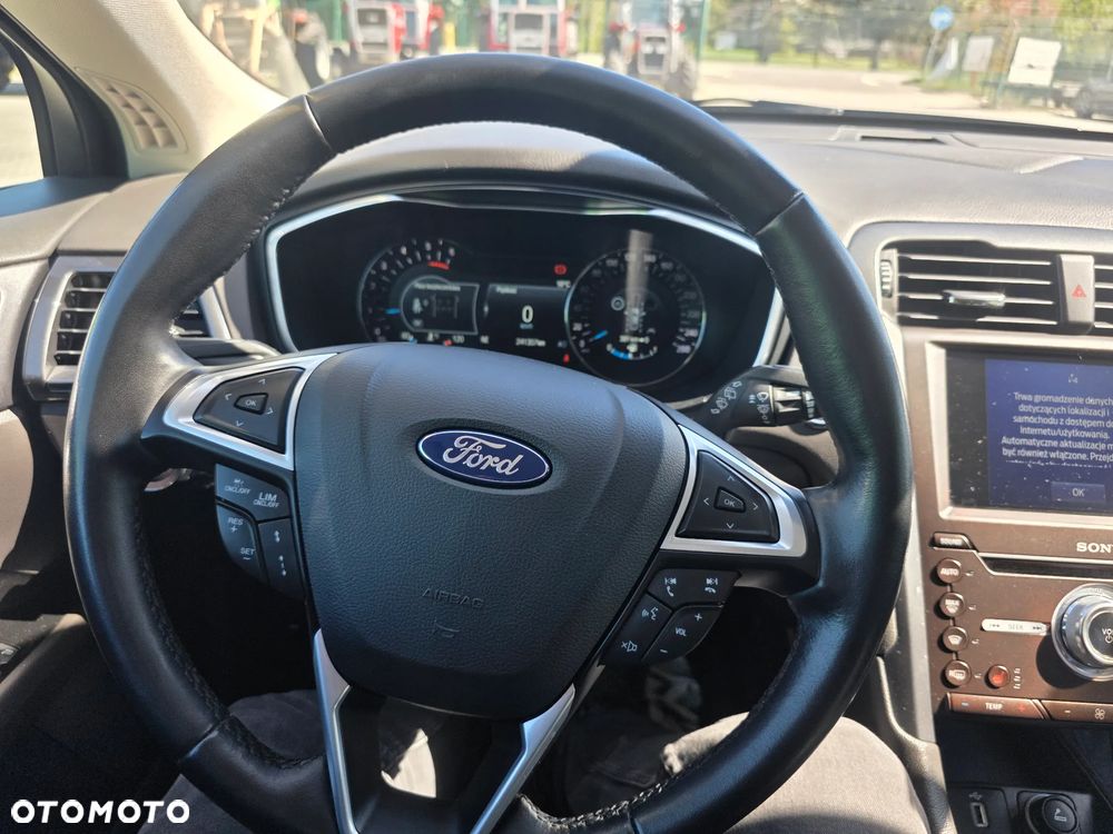 Ford Mondeo 2.0 EcoBlue Titanium - 12