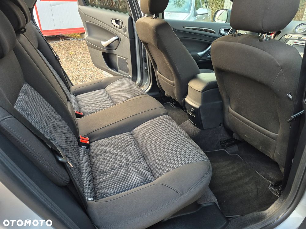 Ford Mondeo 2.0 Ghia Executive - 39