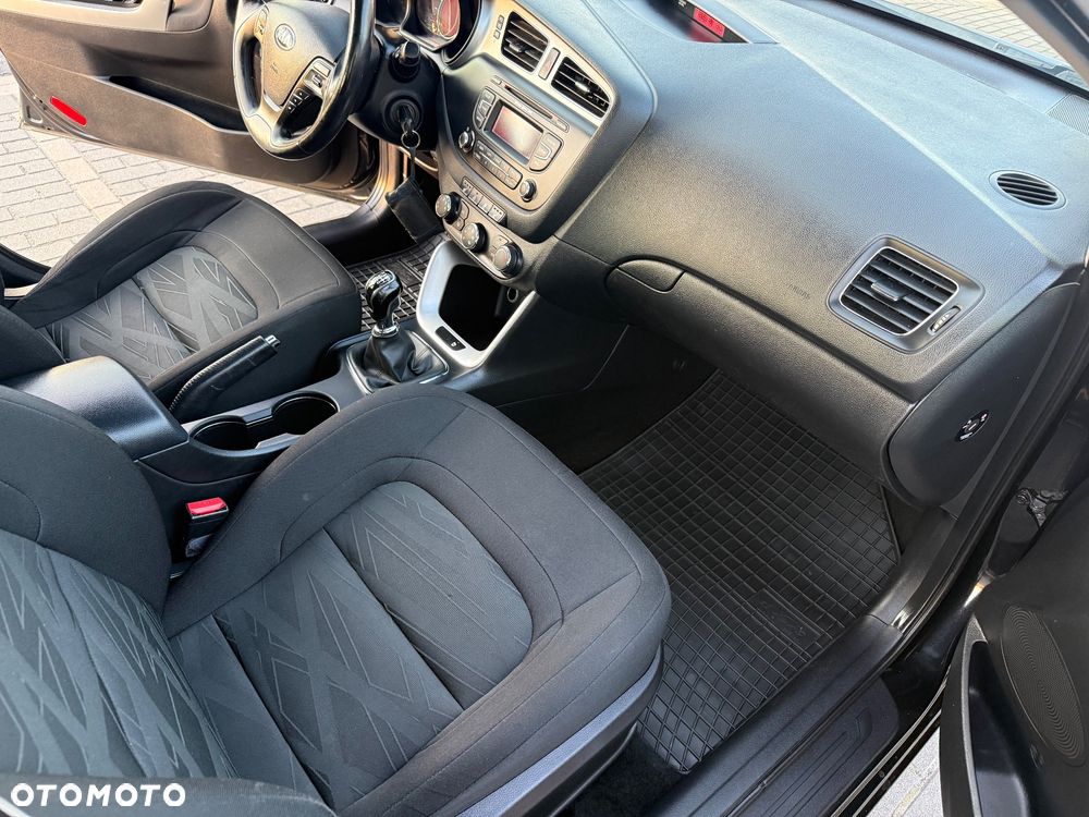 Kia Ceed 1.4 S - 12