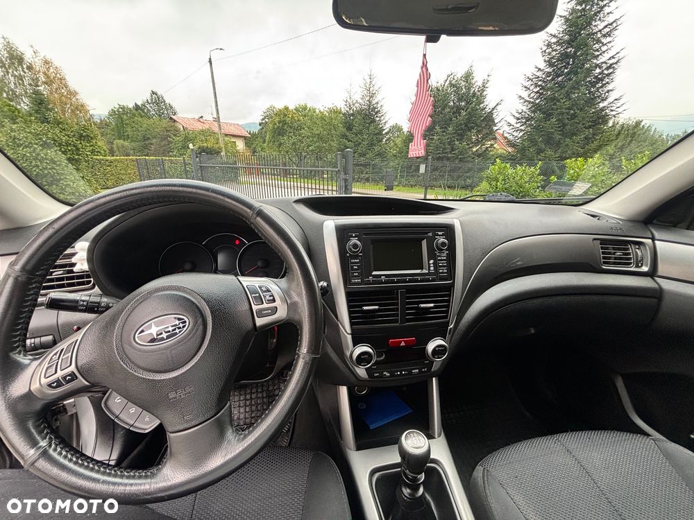 Subaru Forester 2.0D XA 000 Euro5 - 7