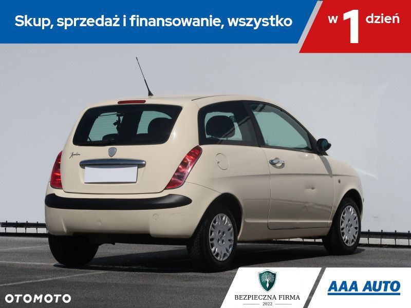 Lancia Ypsilon - 6