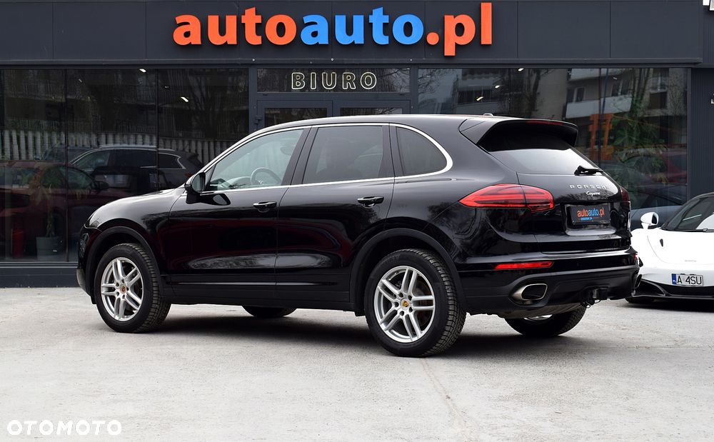 Porsche Cayenne Standard - 22