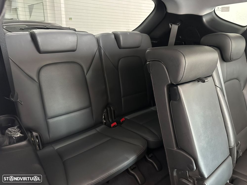 Hyundai Santa Fe 2.2 CRDi Executive Aut. - 24