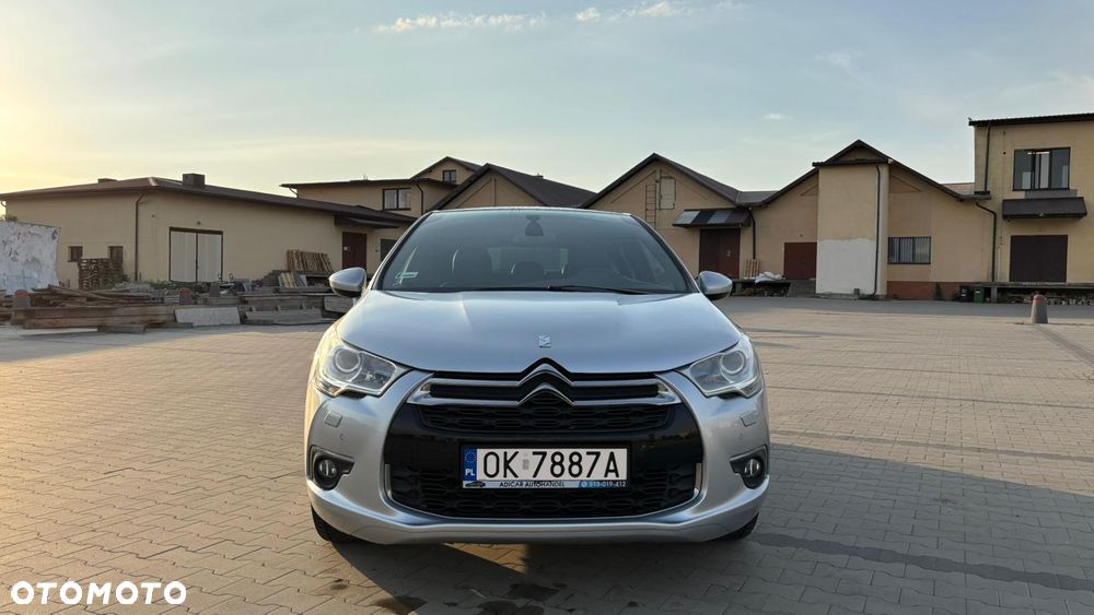 Citroën DS4 1.6 THP SoChic - 3