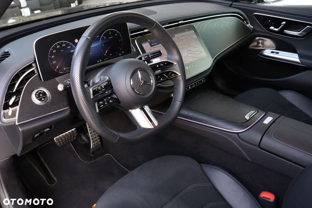 Mercedes-Benz Klasa E 220 d mHEV 4-Matic AMG 9G-Tronic - 9