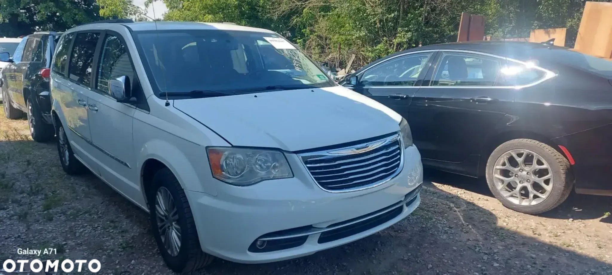 Chrysler Town & Country 3.6 Limited - 1