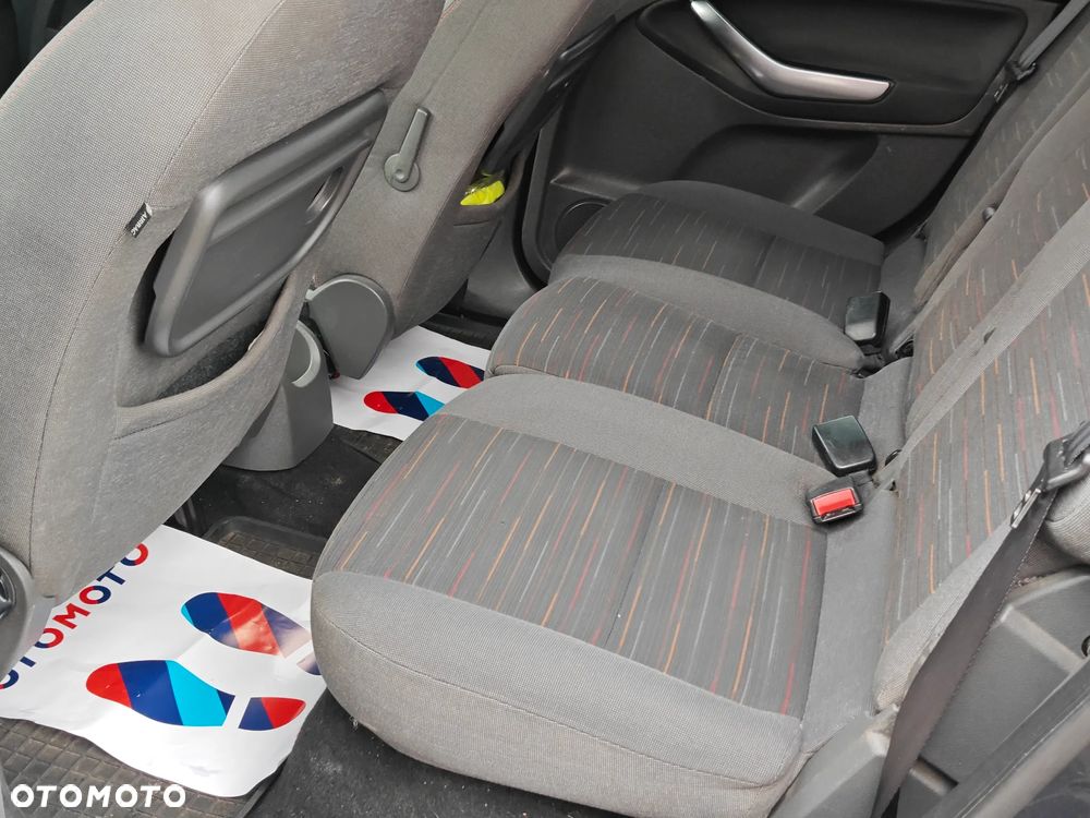 Ford C-MAX 2.0 TDCi DPF Titanium - 12