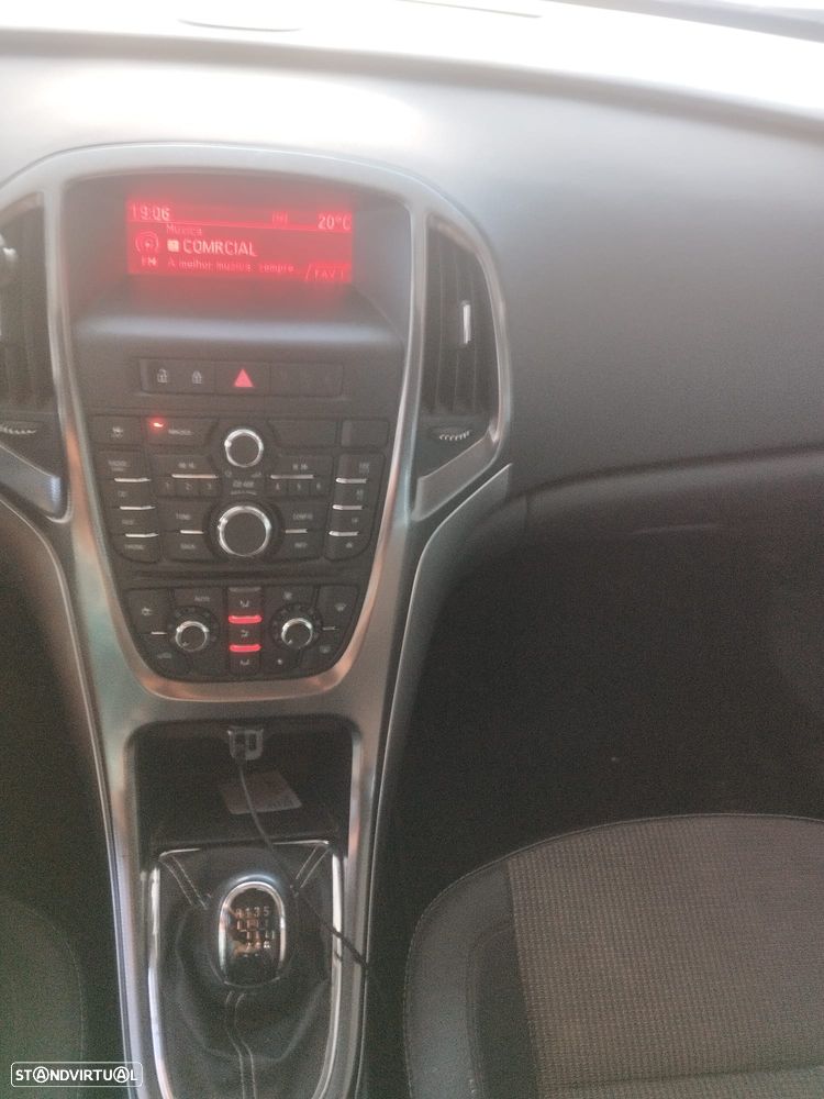 Opel Astra Sports Tourer 1.7 CDTi Executive S/S - 4