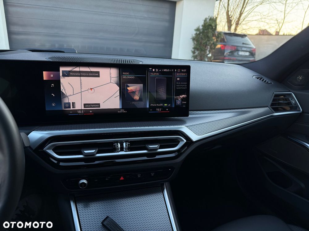 BMW Seria 3 M340i xDrive - 25