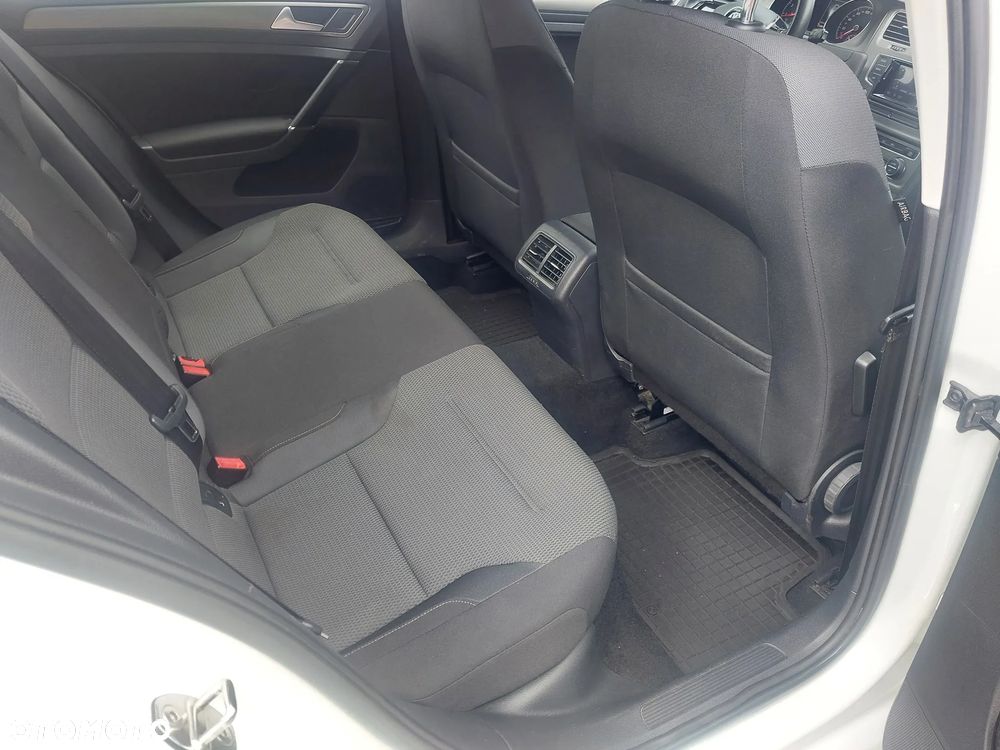 Volkswagen Golf 1.2 TSI BlueMotion Technology Team - 9