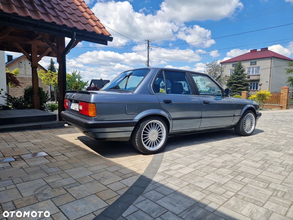 BMW Seria 3 - 12
