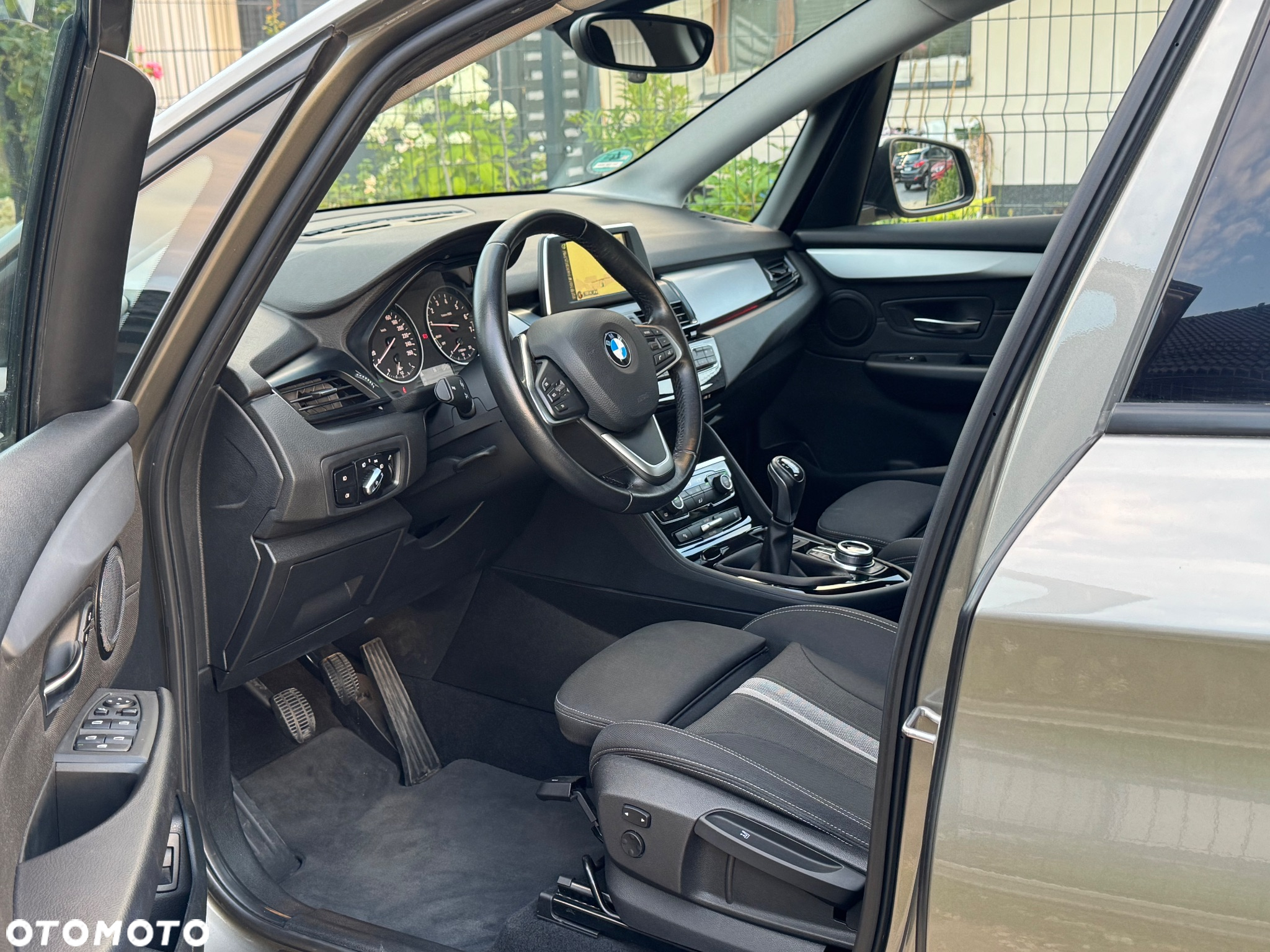 BMW Seria 2 220i Active Tourer Sport Line - 30