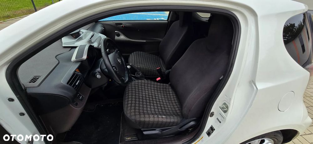 Toyota iQ 1.0 Luna - 10