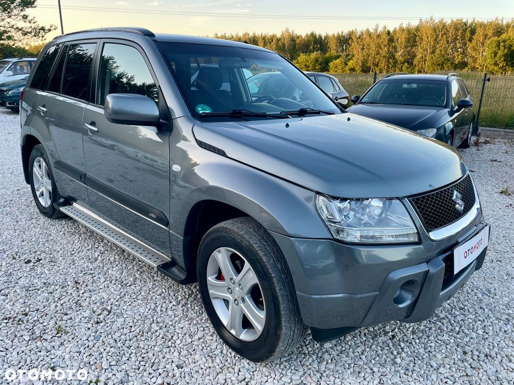 Suzuki Grand Vitara 2.0 Club Family - 19