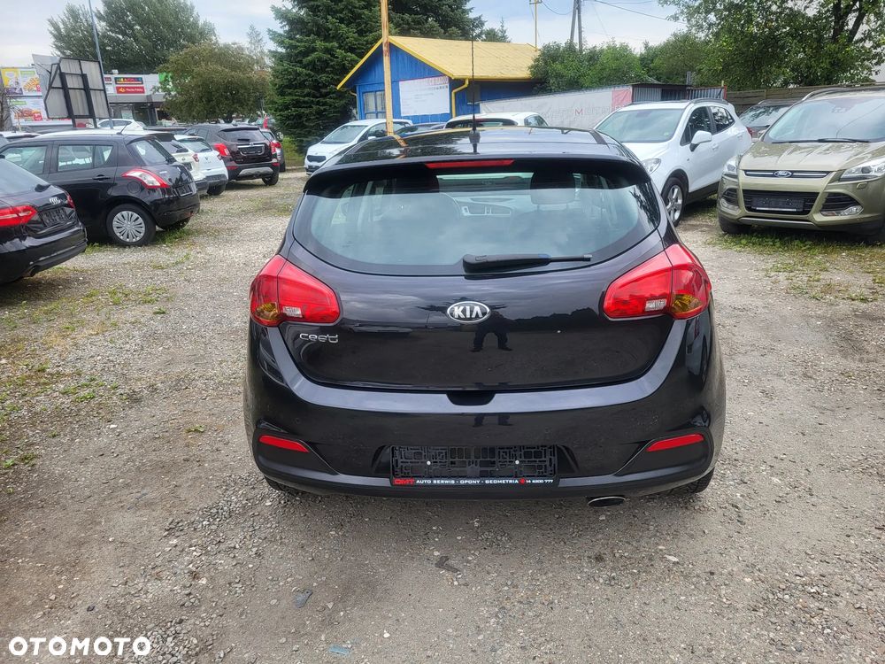 Kia Ceed 1.4 CVVT Dream-Team Edition - 7