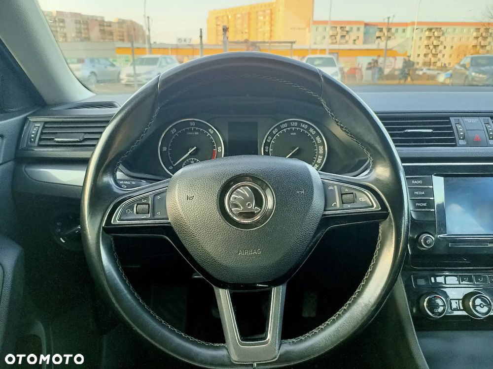 Skoda Superb 1.6 TDI Active - 16